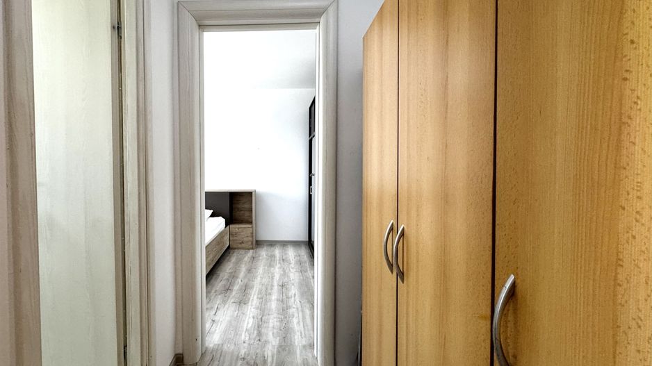 Apartament 4 camere, spațios, in zona Centralǎ- Piața Mǎrǎști - Poză 9