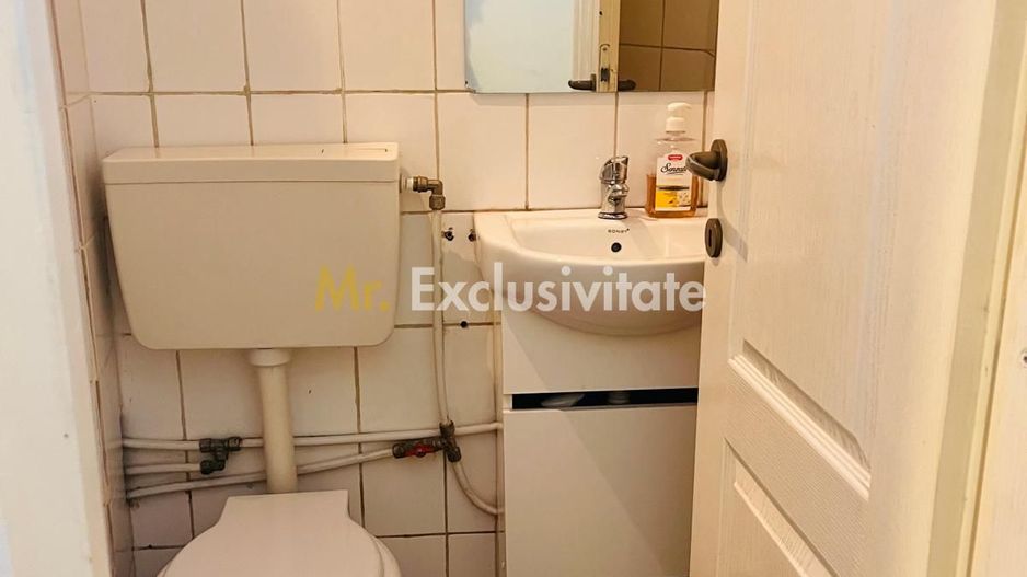Spatiu stradal, central, cu vad comercial si vizibilitate excelenta - Poză 8