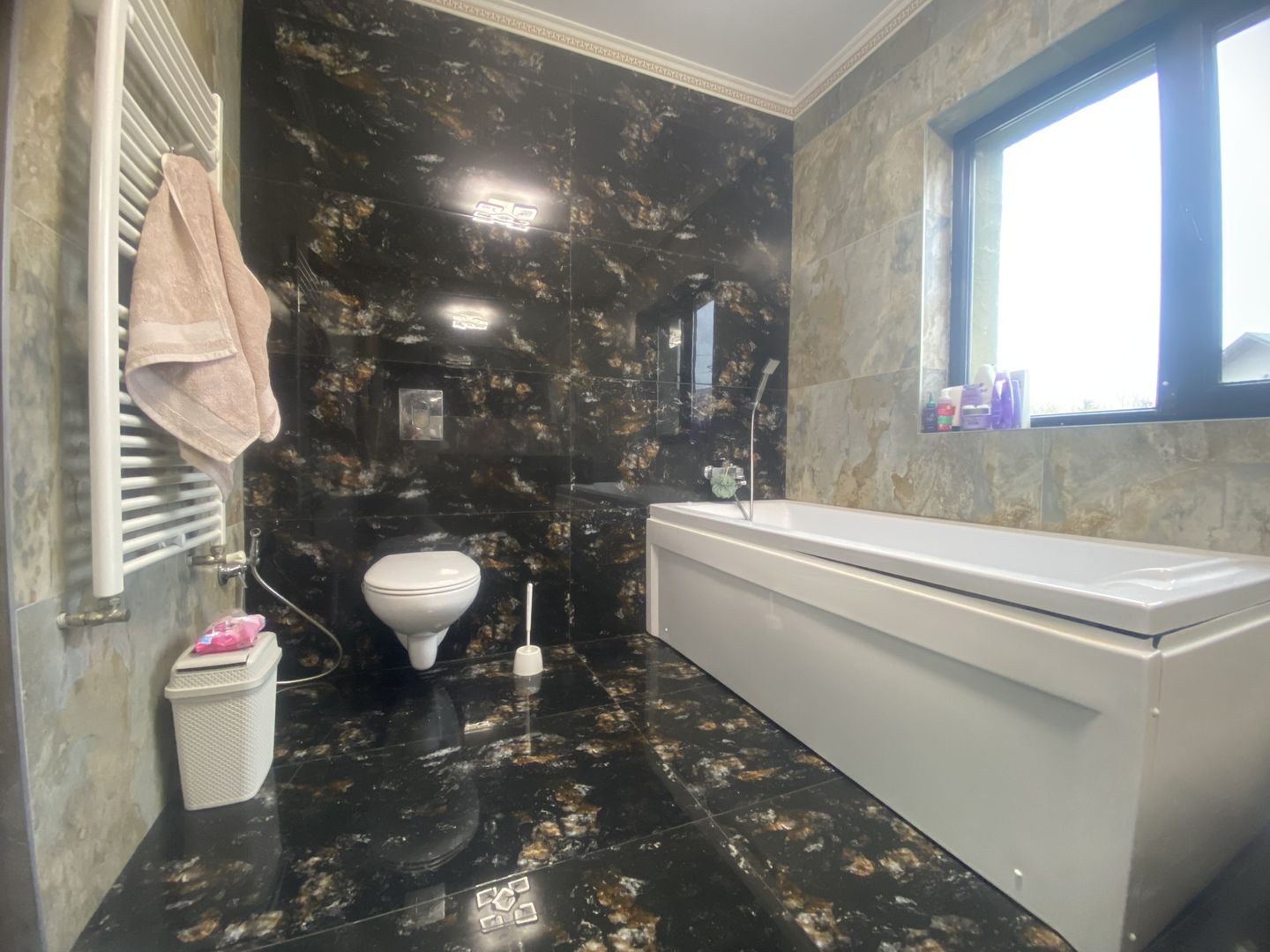 Casa de vis cu piscina- Valea Voievozilor, Dâmbovița! - Poză 27