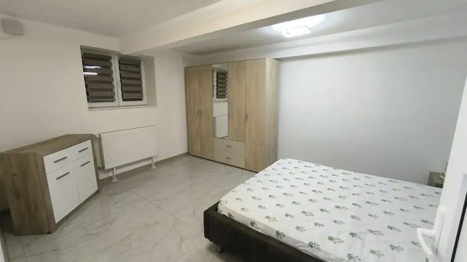 Apartament complet renovat I Curte interioară I Ultracentrsl - Poză 1