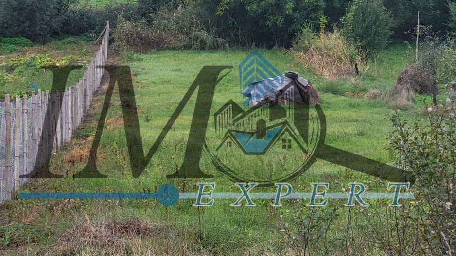 TEREN INTRAVILAN DE VANZARE IN CUT - Poză 1