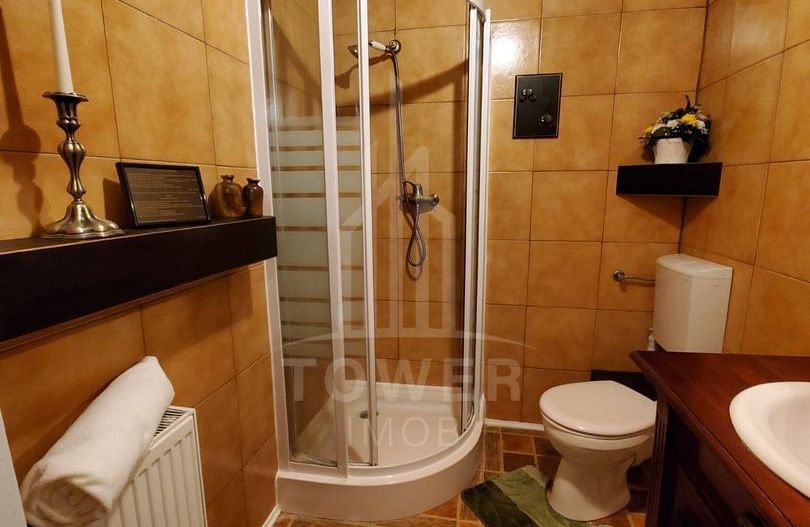 Pensiune de vânzare-9 camere cu baie, restaurant, curte-Apoldu de Sus - Poză 18