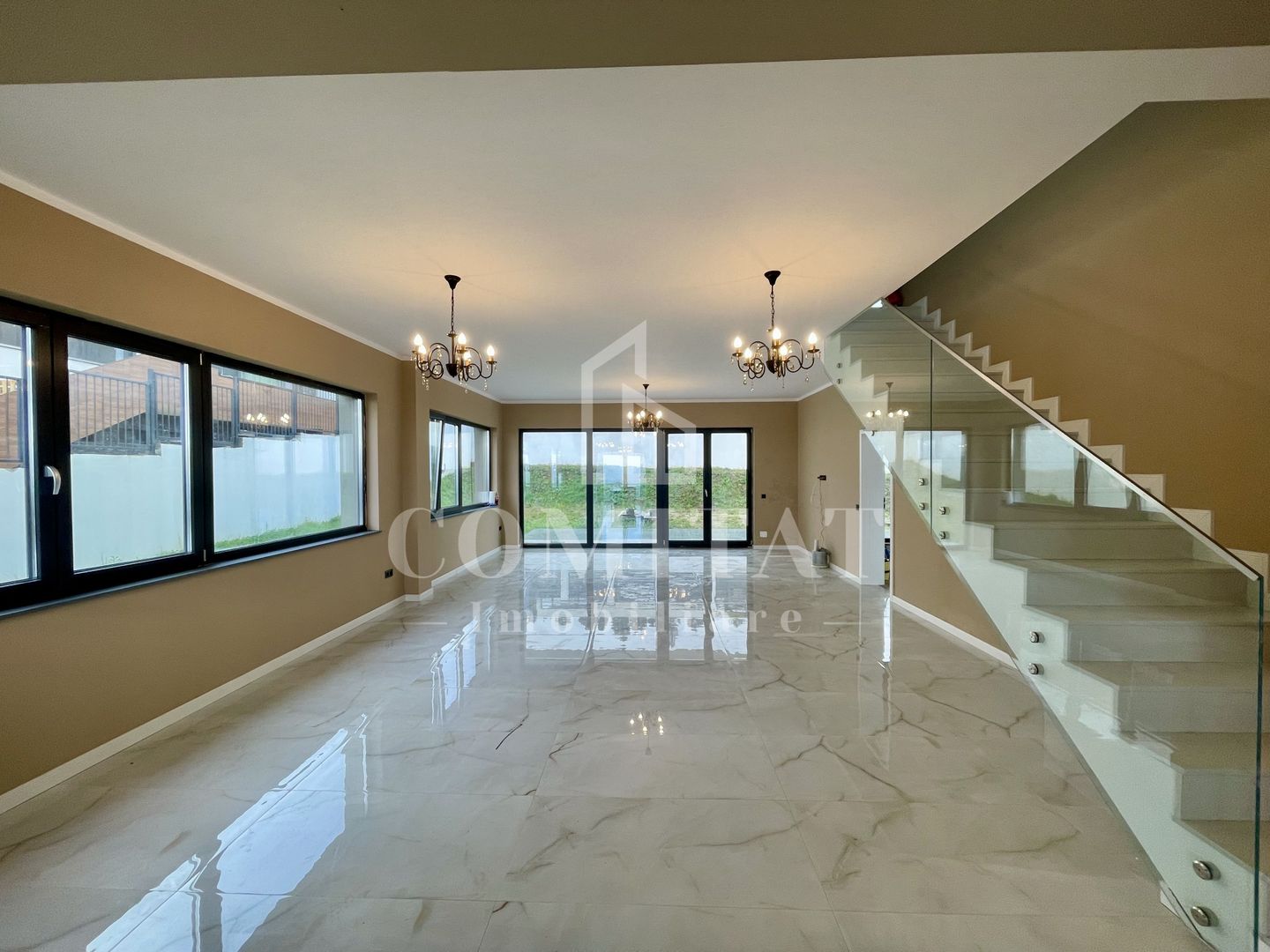 Casa individuală| panoramă | 930 teren | zonă de case și vile - Poză 2