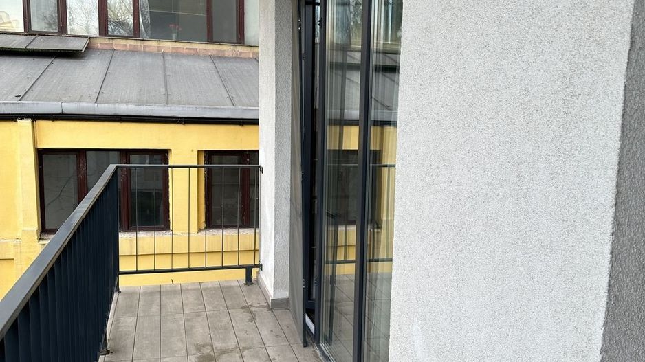De Închiriat Garsonieră Modernă  Unirii- Alba Iulia, Centrală, Curte - Poză 16