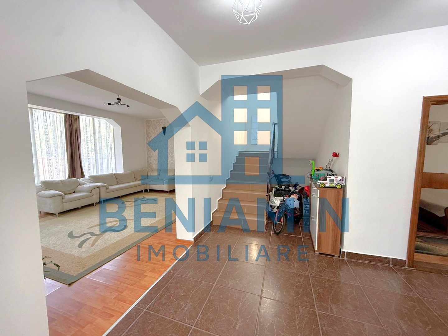 Casa P+1 - 703mp teren - 176mp casa - panouri solare - Consul - Poză 11