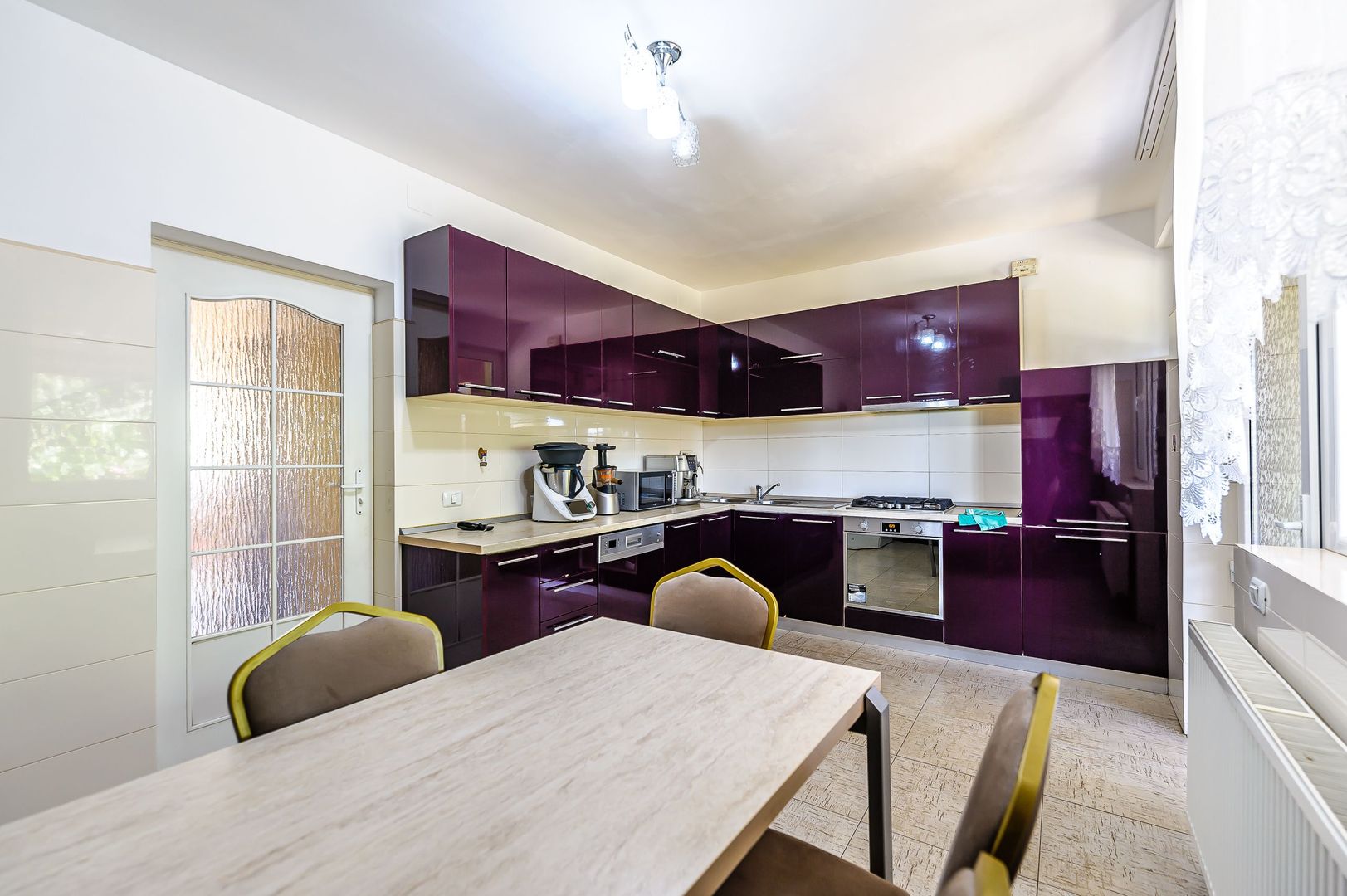 Vilă superbă 6 camere - Bujac - Poză 6