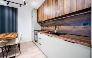 Apartament de vanzare 3 camere - Semicentral - Poză 2