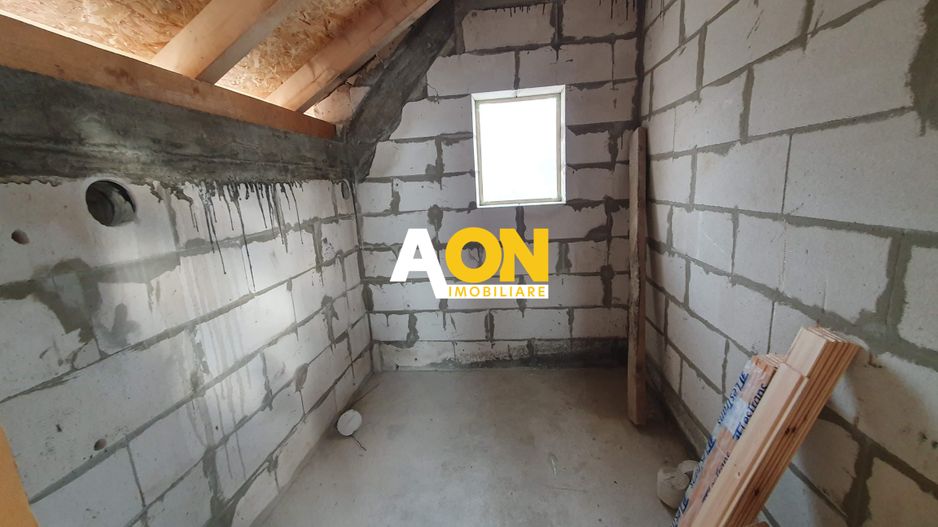 Casa semifinisata, 5 camere, 500 mp teren, Ciugud - Poză 9