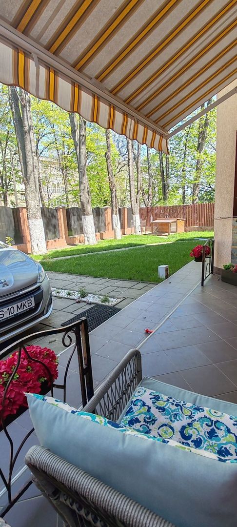 Vind casa in Iași, cartier Tatarasi constructie 2010. - Poză 8