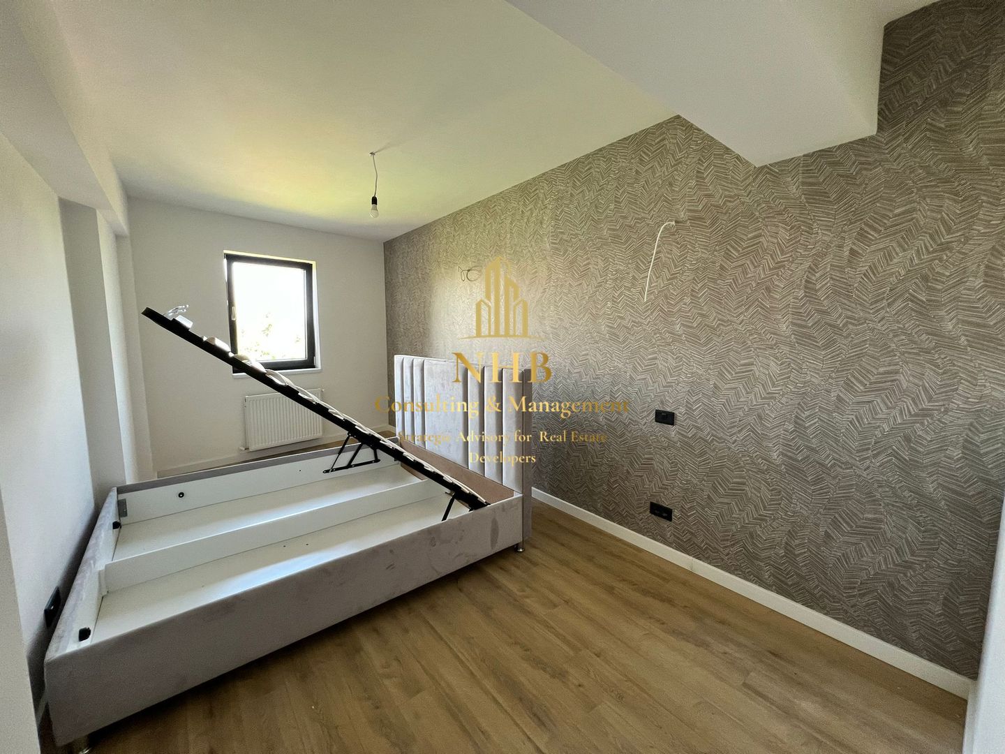 Apartament 2 cam, mobilat partial, utilat si parcare - Poză 1