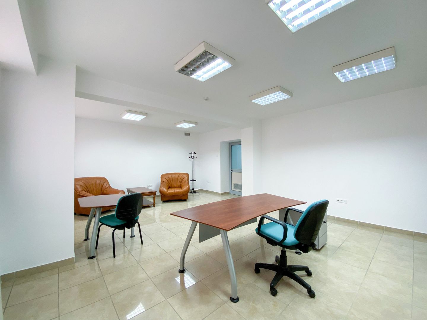 De inchiriat in cladire birouri P+5 etaje – PARTER - Poză 16