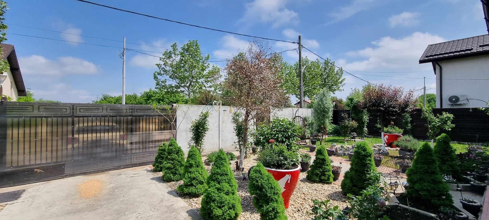 Parter cu structură pentru etaj, curte amenajată și organizare impeca - Poză 39