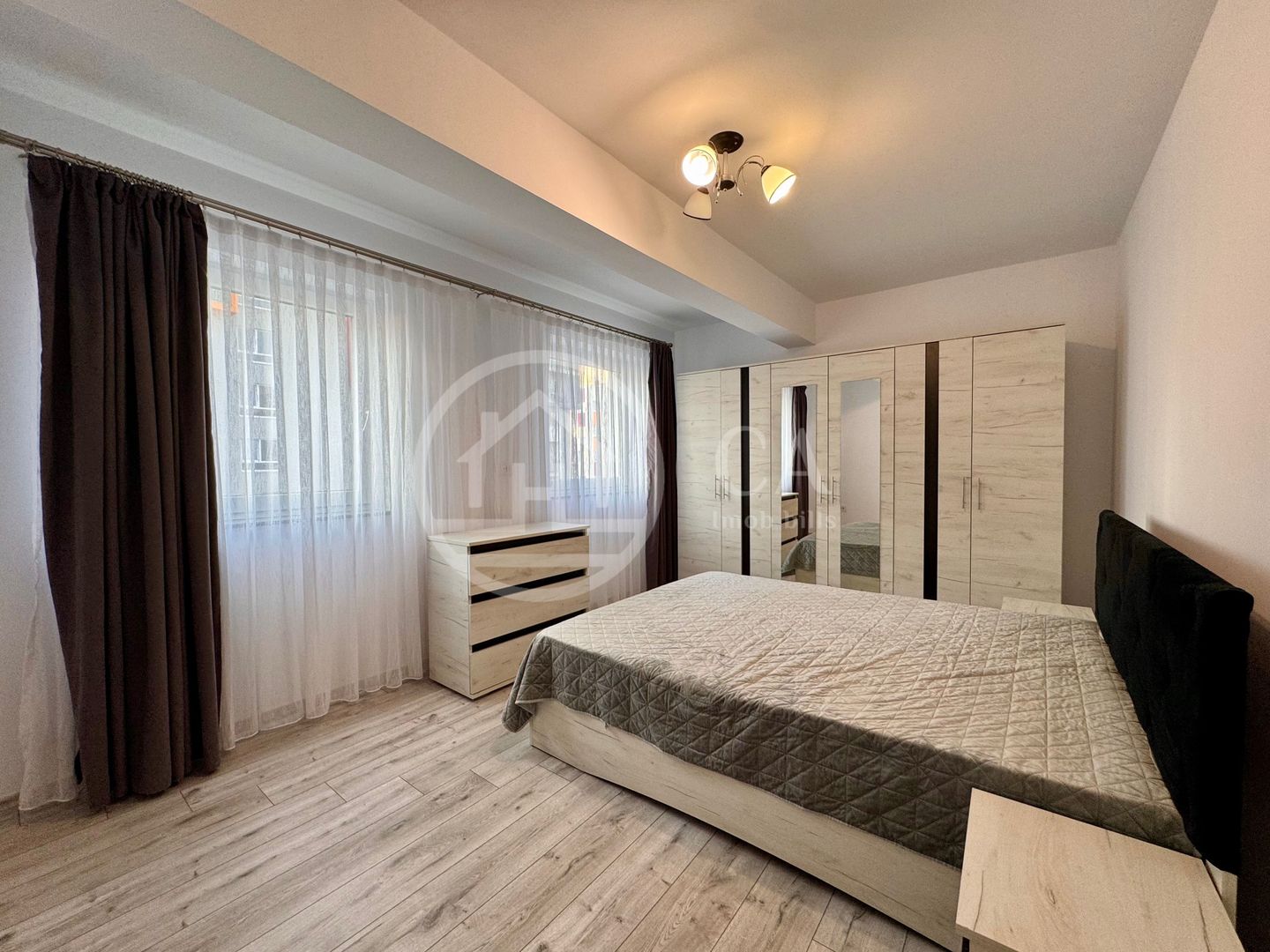 Apartament cu 3 camere de inchiriat in Iosia Residence, Oradea - Poză 3