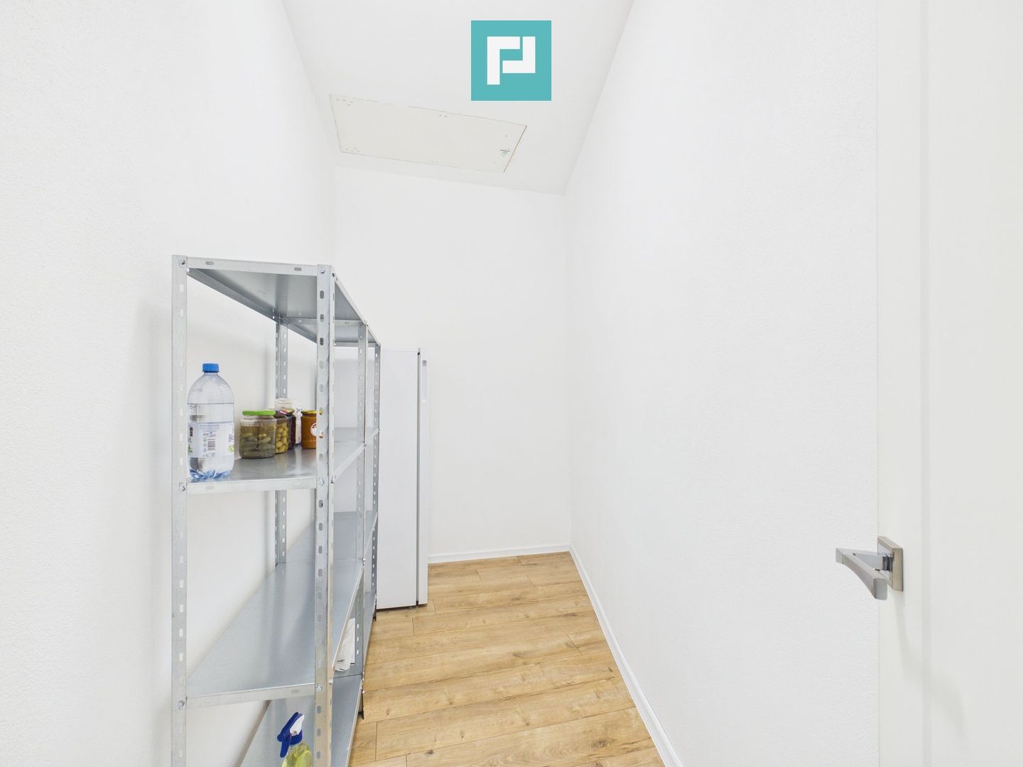 Apartament 2 camere parter în Arad, zona Boul Roşu - Poză 11