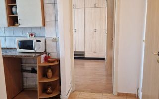 Apartament confort 1 Central - Bd Garii,decomandat,disponibil imediat. - Poză 3