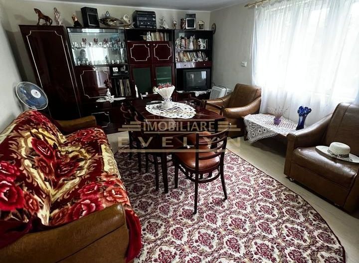 Teren 900 mp + Constructie 30 mp, zona Impr. Traian ( toate utilitatile ), pret 85.000 euro usor negociabil - Poză 4