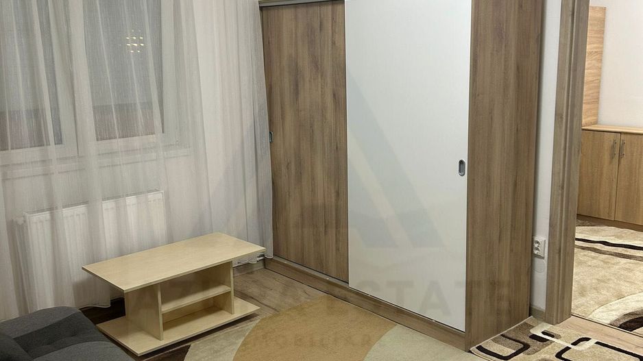 Apartament 2 camere 40 mp utili etajul 1 Zona Cedonia - Poză 1