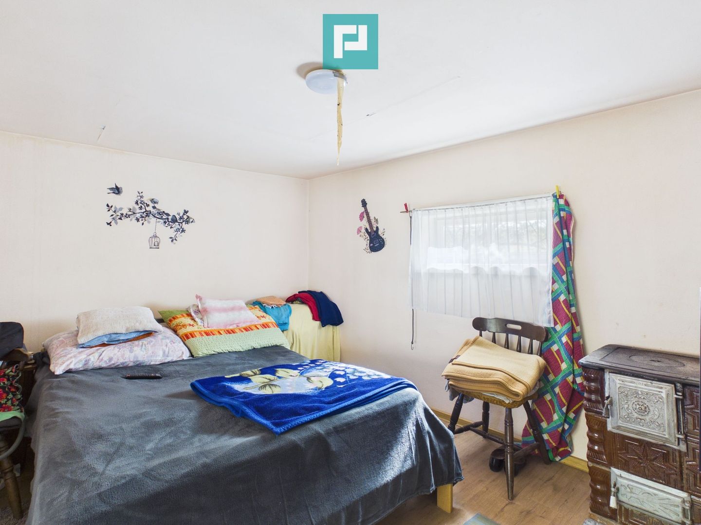 Casă cu 3 camere și teren generos în Drauț - Poză 4