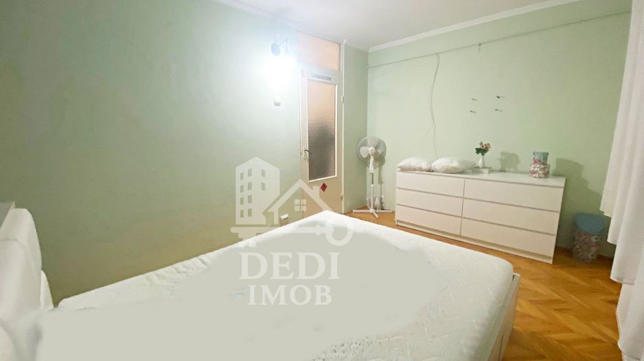 Apartament 3 camera de vânzare in zona Rogerius, Oradea - Poză 4