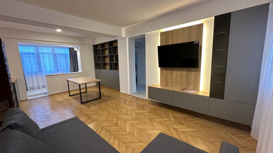 Apartament cu 3 camere de închiriat în zona Ultracentral - Poză 24