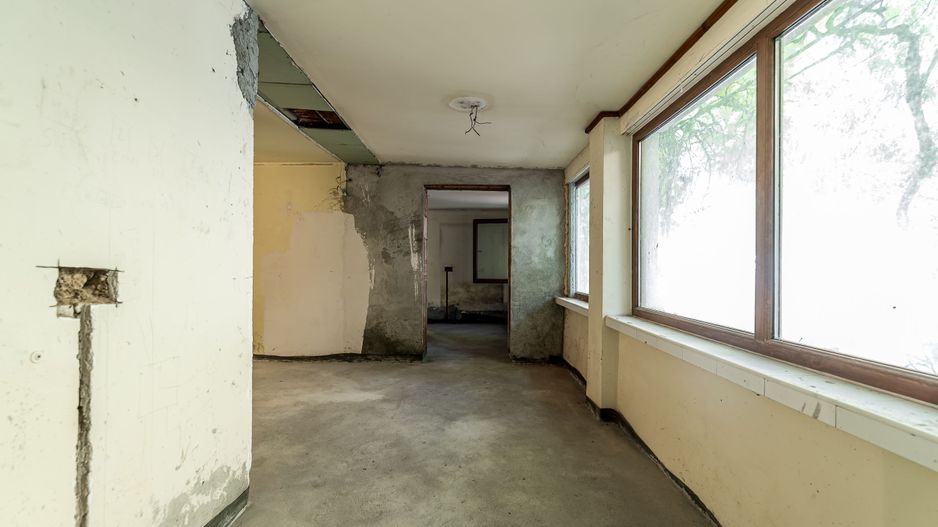 Casă cu 3 camere și teren peste 500 mp, de vânzare în Aradul Nou - Poză 3