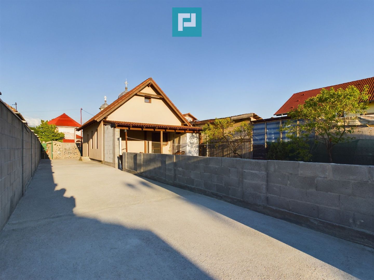 Vilă cu mansardă în Bujac - Poză 27