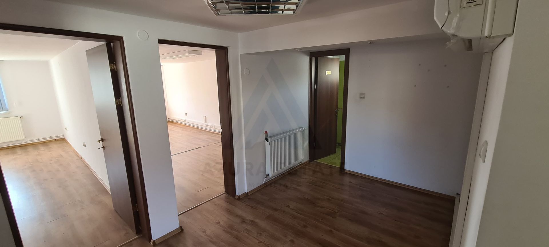 Spațiu birouri 68 mp utili 4 camere hol acces si balcon Bvd Victoriei - Poză 5