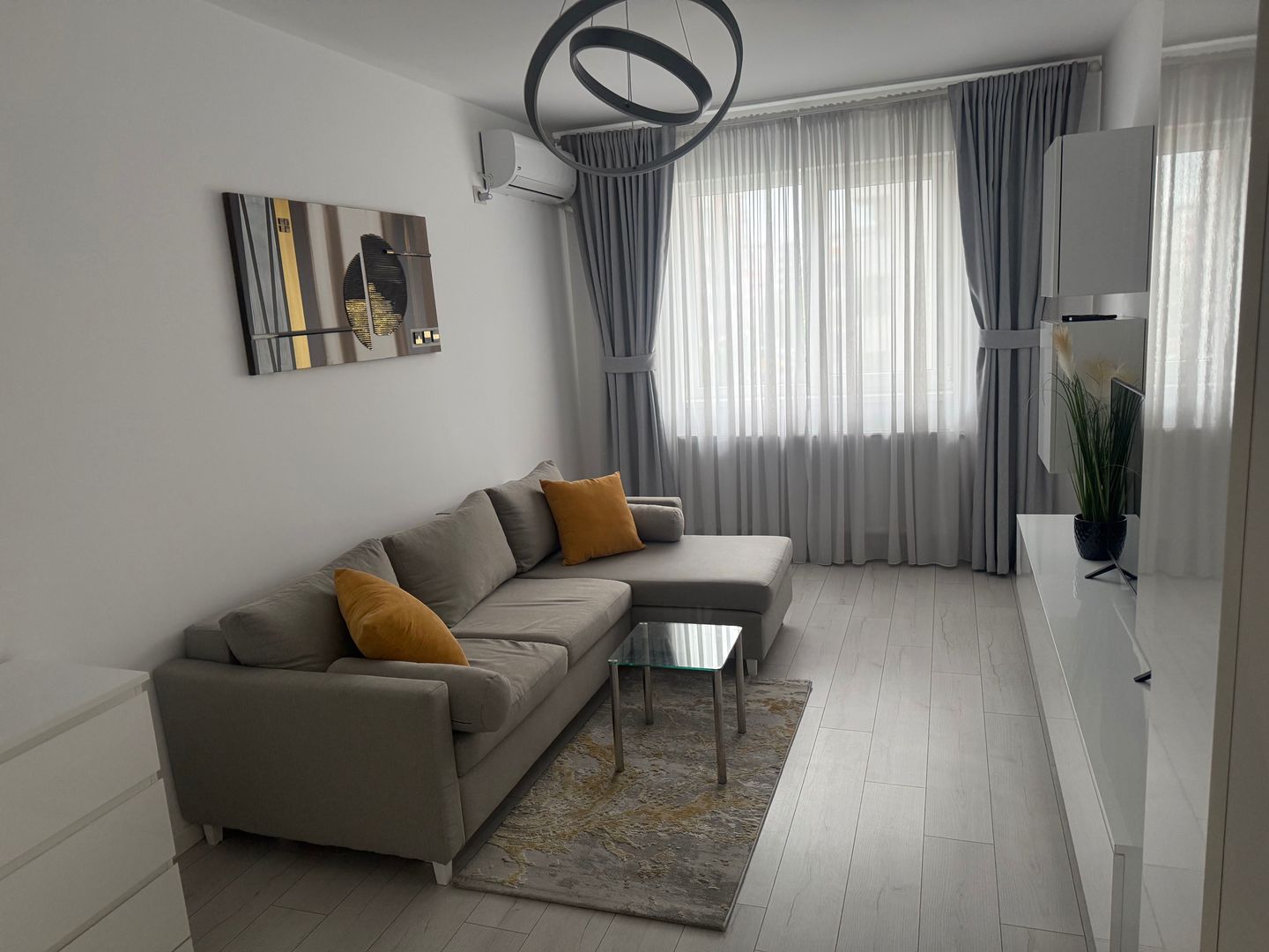 Inchiriere Apartament 2 camere- Zona MetrouBerceni - Poză 1