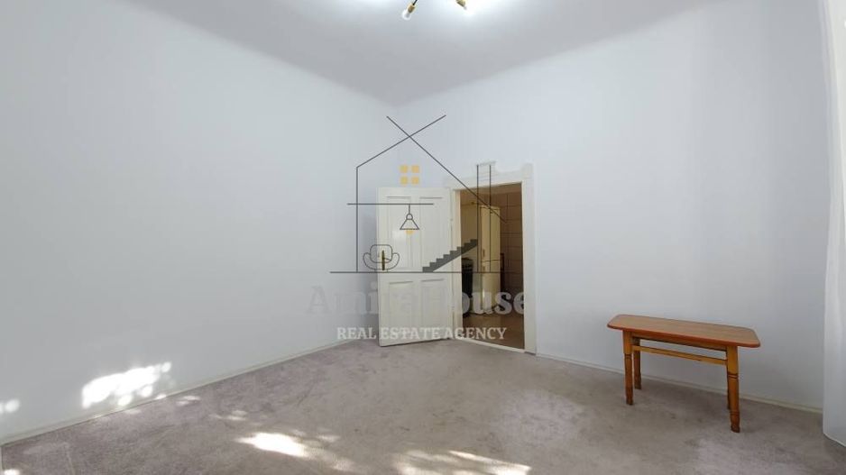 Casa alipita de inchiriat Gruia pt sediu firma, birou, locuinta - Poză 5