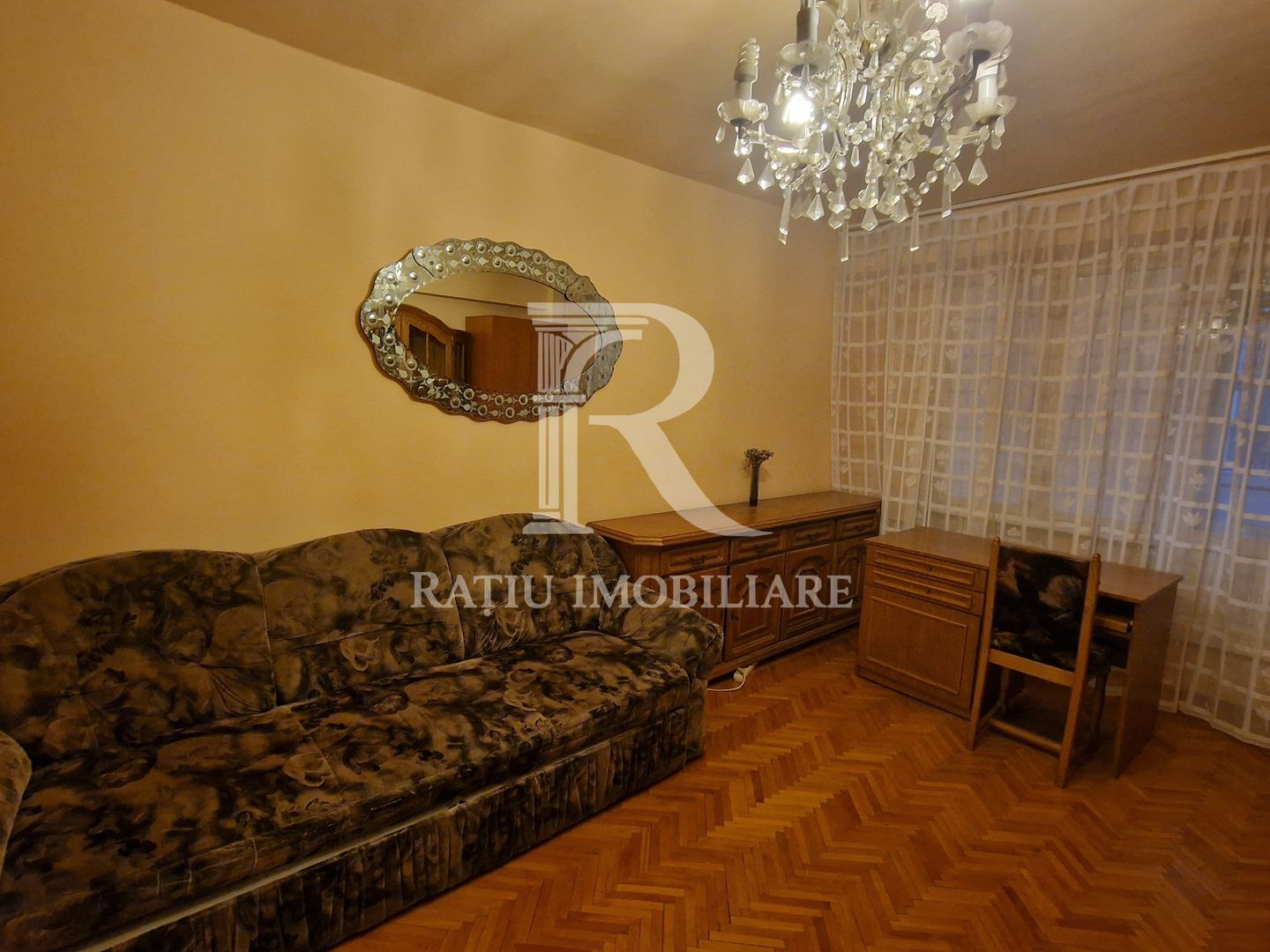 Apartament cu 4 camere | Decebal | 68 utili | Lift | Oradea - Poză 5