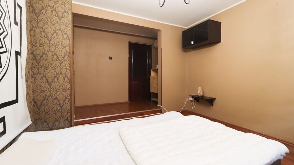 URGENT!, SOLIDA, CONSOLIDATA, BINE COMPARTIMENTATA, CURTE, NEGOCIABIL - Poză 8