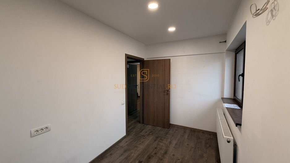 Spatiu comercial, pozitionare excelenta, exact la metrou Aparatorii P - Poză 3