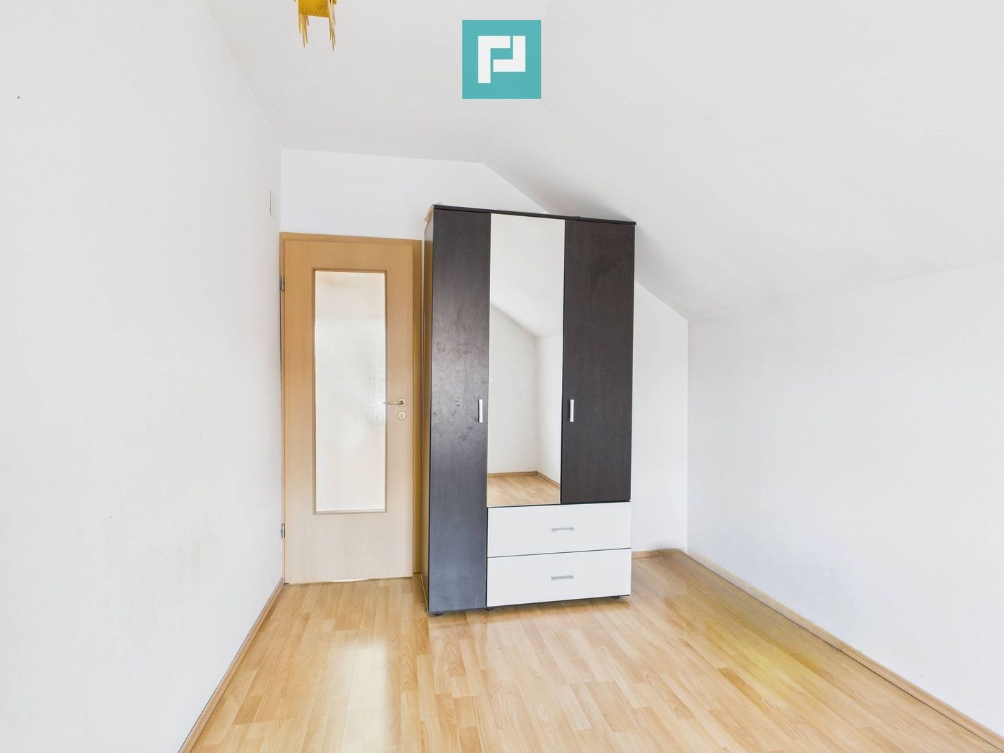 Două locuințe individuale pe 512 mp –  in GIROC - Poză 47