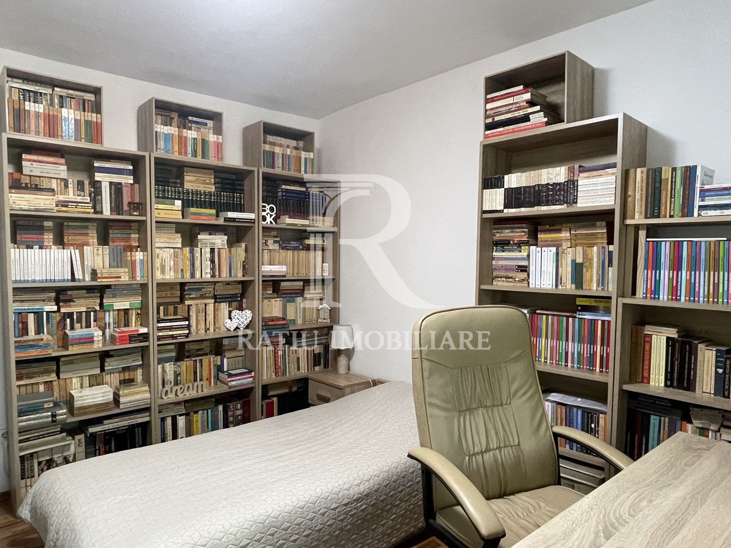 Apartament cu 3 camere | Etaj intermediar | Dacia | Oradea - Poză 16