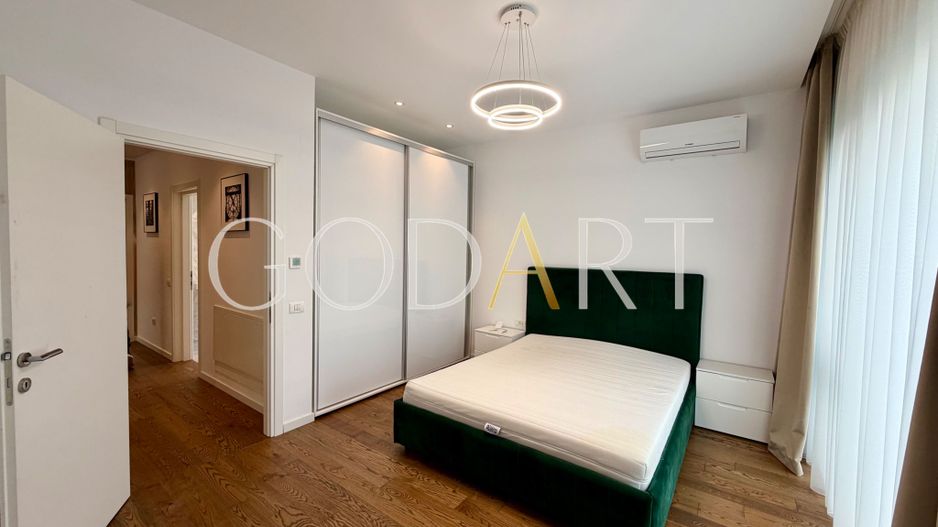 Vilă individuală de lux | Piscină privată | 4 dormitoare | Erou Iancu - Poză 11