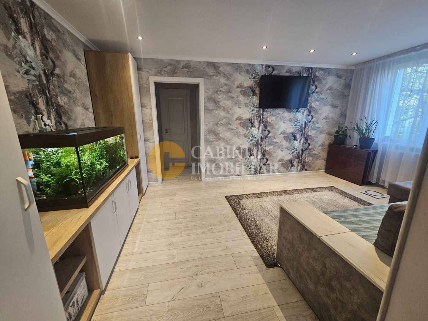 3 camere, et.2, renovat total, Tatarasi - Dispecer! - Poză 1
