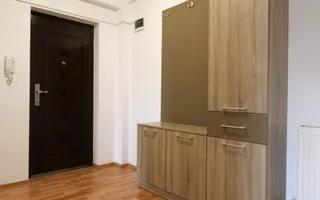 Decomandat, centrala proprie, parcare inclusa. - Poză 16