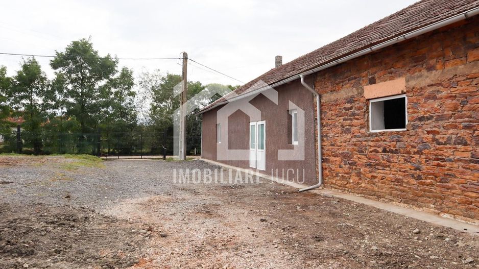 Spațiu Industrial Gădălin - Teren 1000 mp cu Anexă Multifuncțională - Poză 1