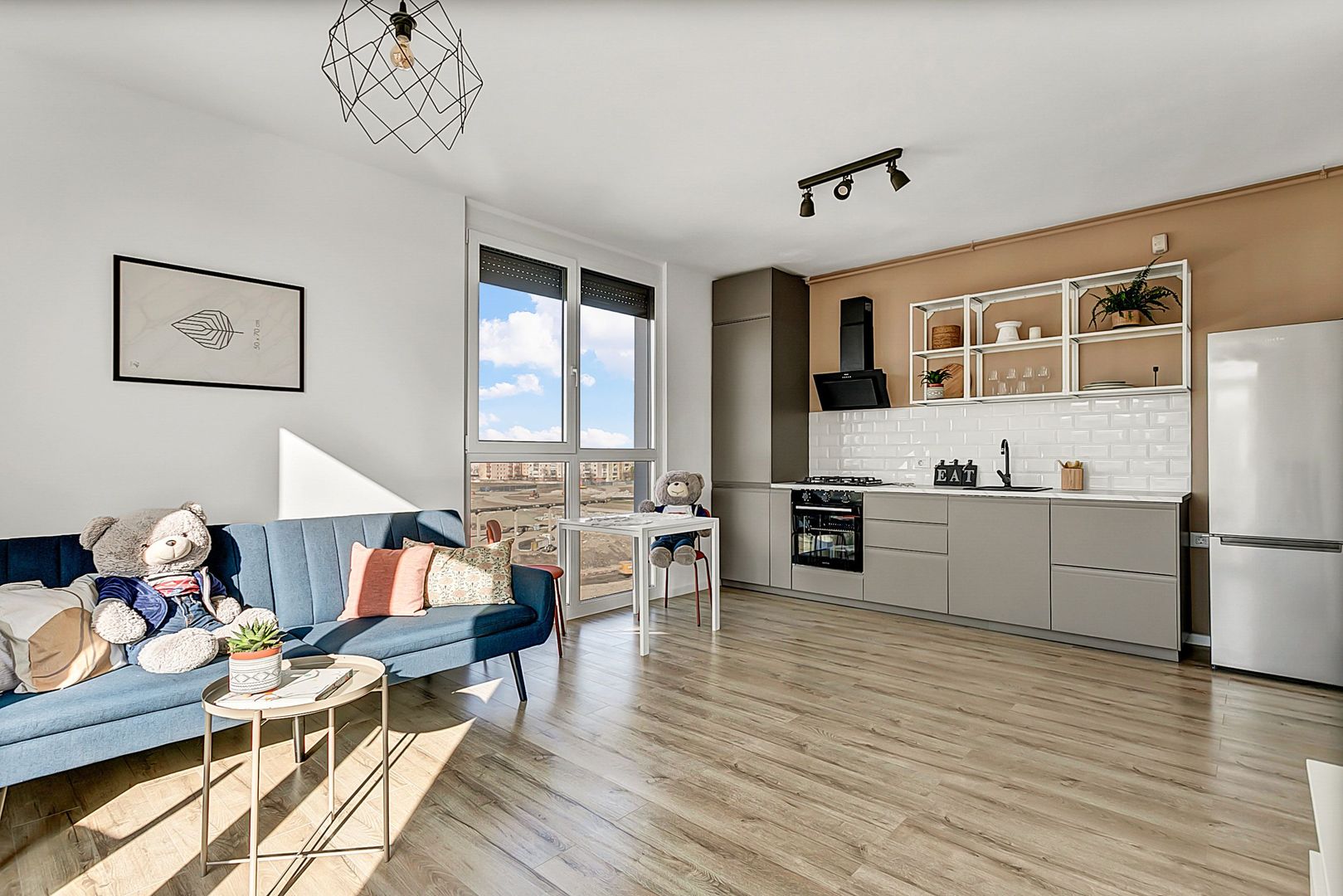 Apartament ARED, mobilat si utilat cu 3 camere DOAR 2 DISPONIBILE - Poză 1