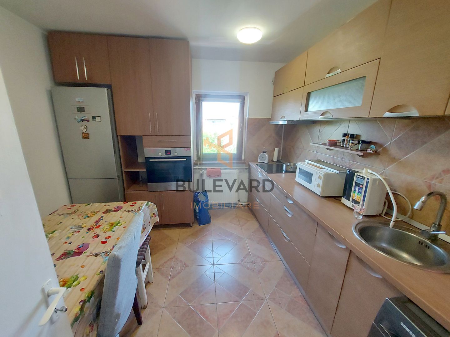 Apartament cu 4 camere decomandate + 2 locuri de parcare! - Poză 7