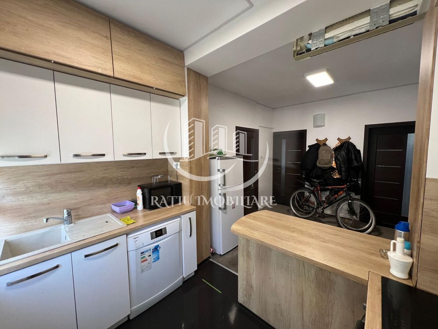 Apartament cu 4 camere | Zona Centrala | General Magheru | Oradea - Poză 15