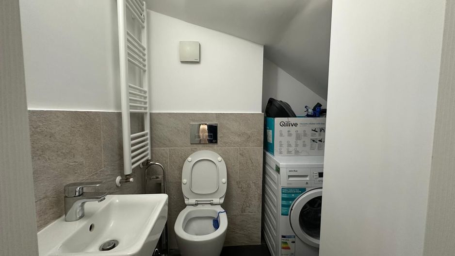 Prelungirea Ghencea – Casă spațioasă, mobilată și utilată, în complex - Poză 12