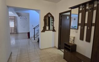 Vilă cu grădină exotică, într-un cartier liniștit – Lazu, Constanța - Poză 6