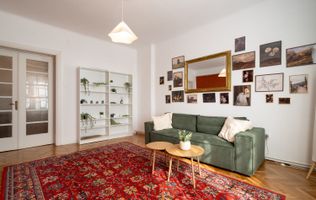 Apartament Spațios de 120 mp în Cartierul Evreiesc – Ultracentral