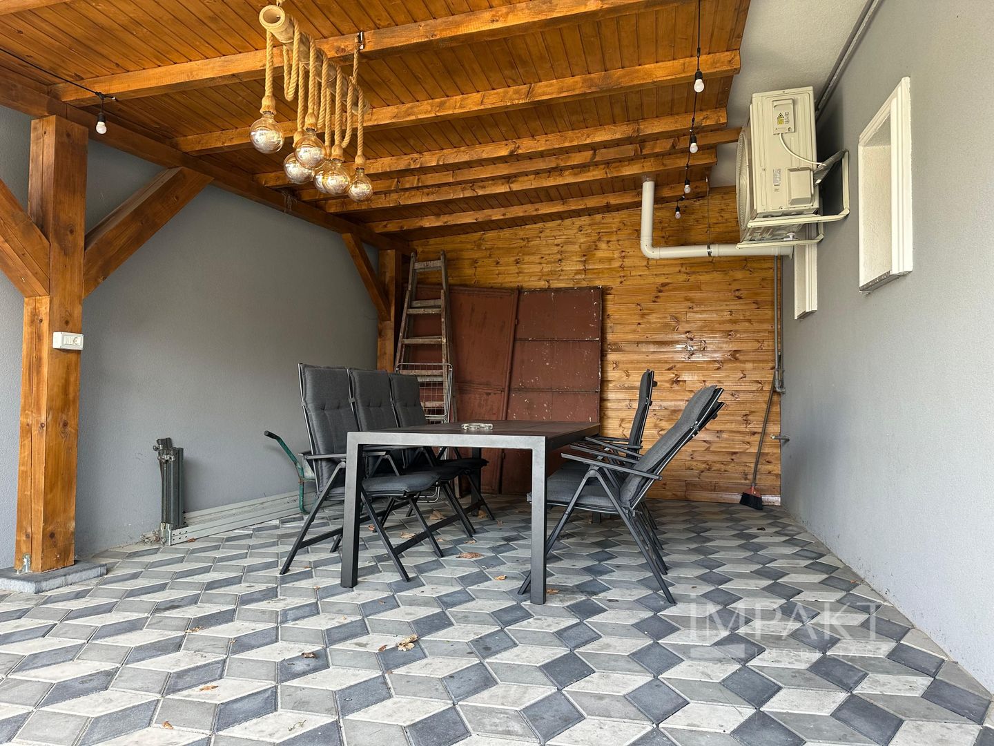 Casa cu 3 camere, terasă și parcare Semicentral - Poză 9