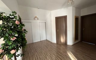 Vila 7 incaperi + 3 Anexe | 1800mp Teren | La Intrare in Dumbravita - Poză 9