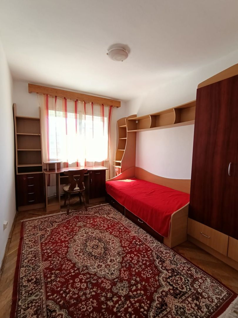 Ag EUROPA vinde ap 3 cam 65mp etaj 4 in zona CENTRALA. - Poză 1