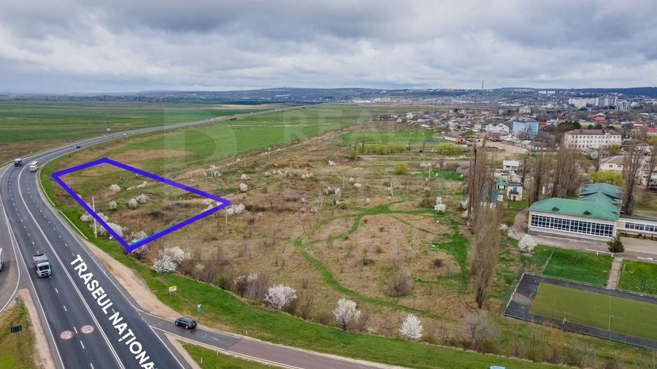 Vânzare teren pentru constructii 135 ari, Orhei - Poză 1