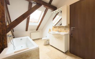 Apartament la casa, zona Patria - Poză 15