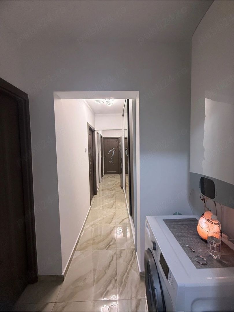 Vanzare Apartament 3 camere, parter, renovat 2026, parcare ADP – Bd Timisoara - Poză 3